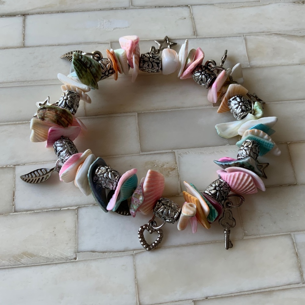 Bohemian Hippie Shell charm stretch bracelet